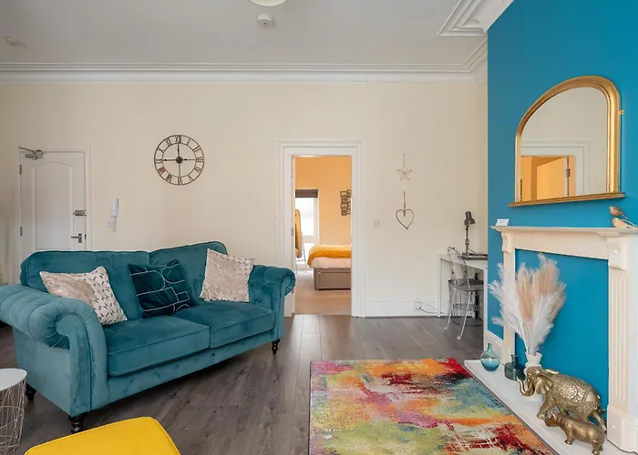 The Funky Robin - * Whitby